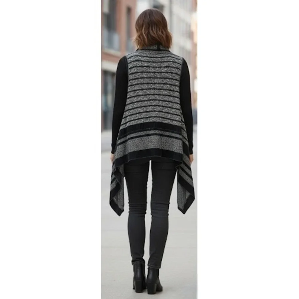 Anis A Open‎ Front Sweater Vest Size S Gray White Striped Knit Velvet Trim
